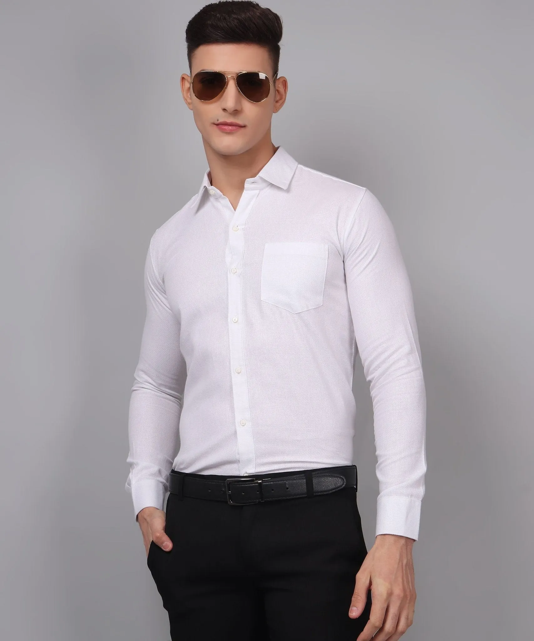 Luxe TryBuy Premium White Cotton Solid Button-Up Shirt For Men