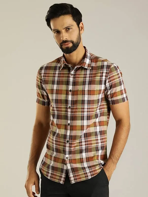 Men Checked Half Sleeve Cotton Shirt